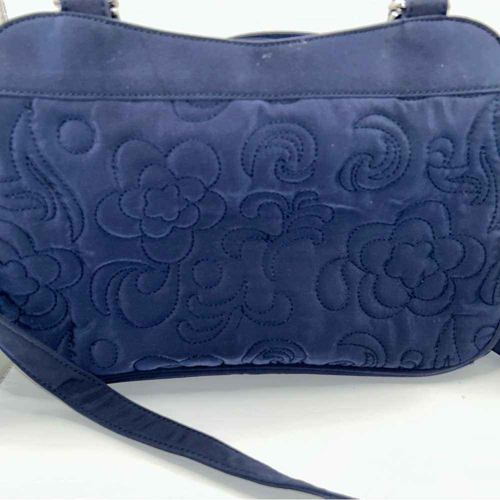 Vera Bradley navy quilted crossbody bag with lemons liner - Picture 3 of 8